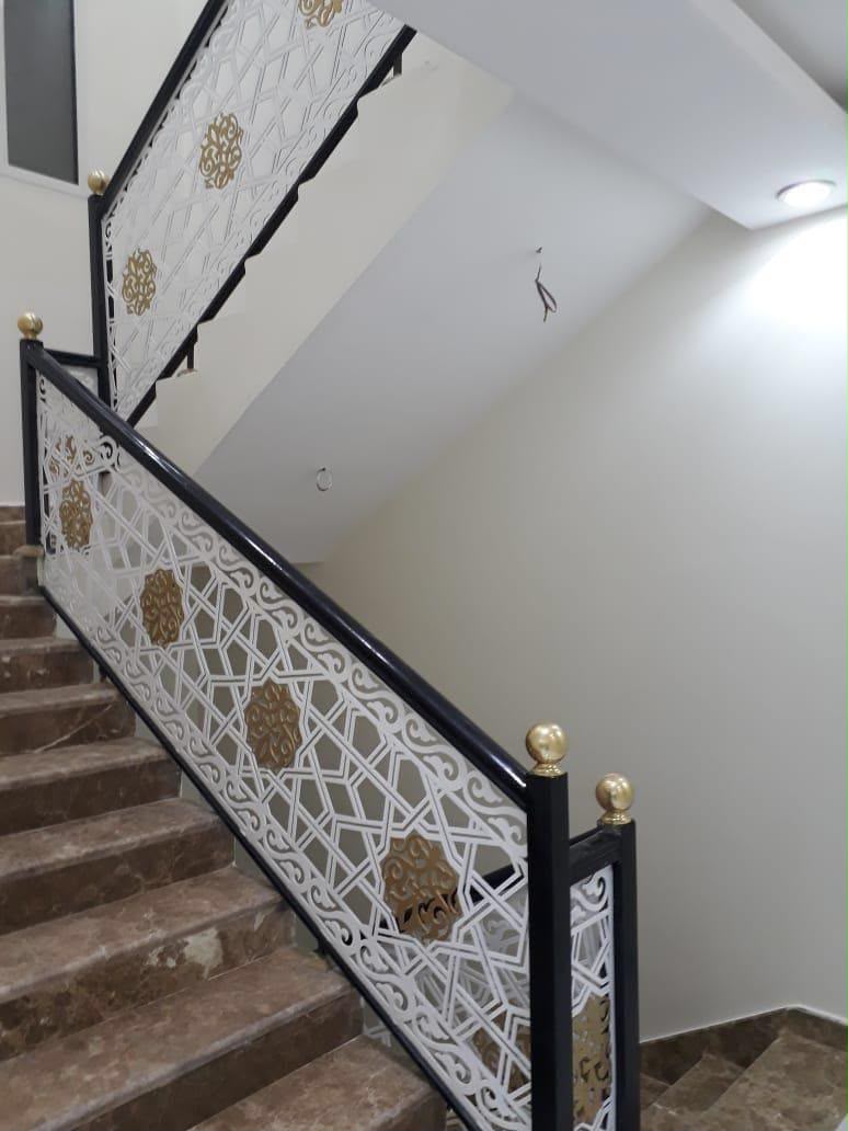 درج حديد الرياض